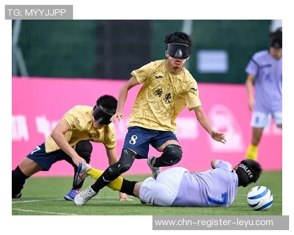 提升球员技术与团队协作的足球训练抢圈方法探讨与实践分享